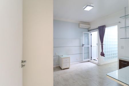 Casa à venda com 260m², 3 quartos e 6 vagasSuíte 2