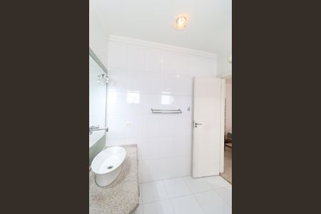 Casa à venda com 260m², 3 quartos e 6 vagasBanheiro Suíte 3