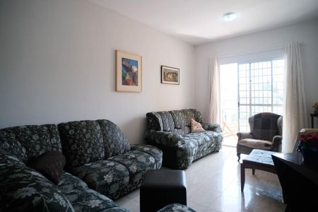 Casa à venda com 110m², 3 quartos e 3 vagasSala