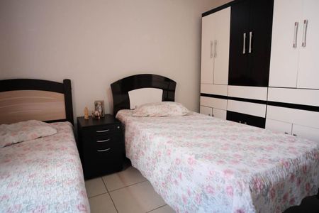 Casa à venda com 110m², 3 quartos e 3 vagasQuarto 2