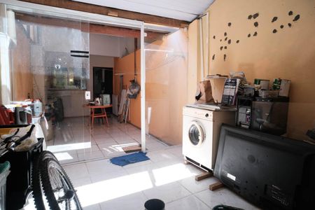 Casa à venda com 110m², 3 quartos e 3 vagasÁrea de Serviço