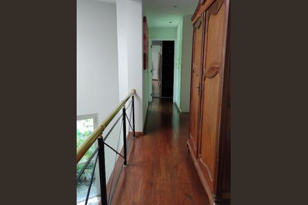 Casa à venda com 613m², 4 quartos e 2 vagas Casa à venda com 613m², 4 quartos e 2 vagasFoto 13