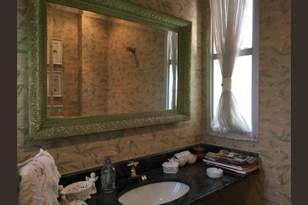 Casa à venda com 613m², 4 quartos e 2 vagas Casa à venda com 613m², 4 quartos e 2 vagasFoto 23