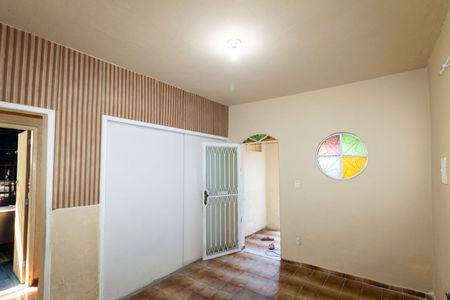 Casa para alugar com 90m², 3 quartos e sem vaga Casa para alugar com 90m², 3 quartos e sem vagaSala