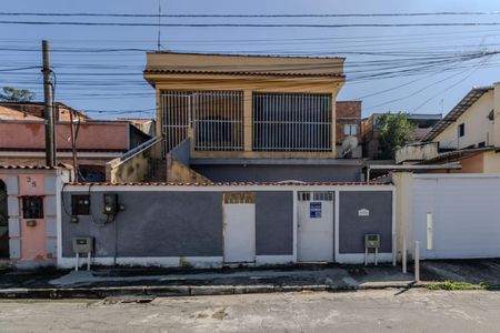 Casa para alugar com 90m², 3 quartos e sem vaga Casa para alugar com 90m², 3 quartos e sem vagaFachada