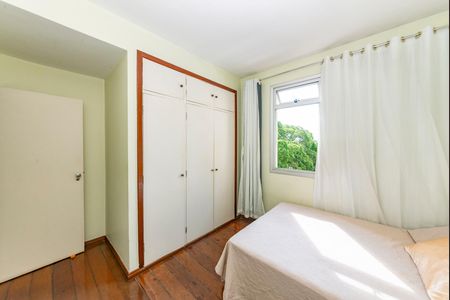 Apartamento à venda com 107m², 3 quartos e 1 vaga Apartamento à venda com 107m², 3 quartos e 1 vagaQuarto 3