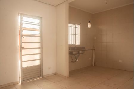 Casa para alugar com 108m², 2 quartos e 2 vagasCopa/Cozinha
