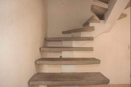 Casa para alugar com 108m², 2 quartos e 2 vagasSala