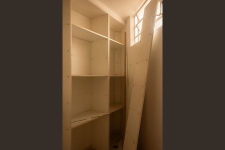 Casa para alugar com 108m², 2 quartos e 2 vagasCozinha - Despensa