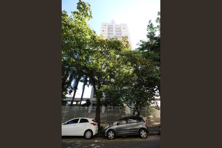 Apartamento à venda com 90m², 1 quarto e 2 vagasFachada
