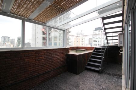 Apartamento à venda com 90m², 1 quarto e 2 vagasSacada