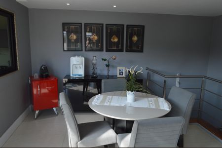 Apartamento à venda com 216m², 3 quartos e 3 vagasSala 2