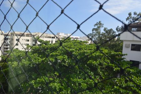 Apartamento à venda com 216m², 3 quartos e 3 vagasVista da Suíte 1