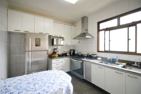 Apartamento à venda com 156m², 4 quartos e 3 vagasCozinha