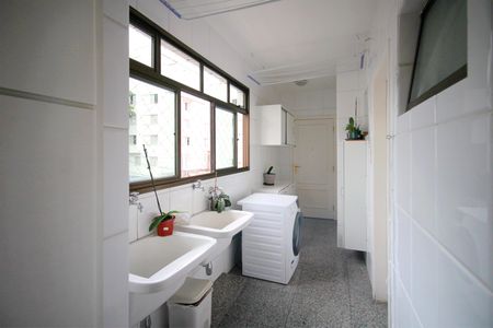 Apartamento à venda com 156m², 4 quartos e 3 vagasÁrea de Serviço