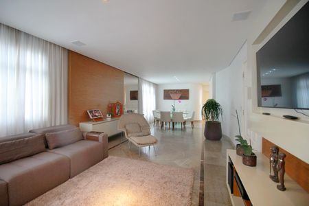 Apartamento à venda com 156m², 4 quartos e 3 vagasSala