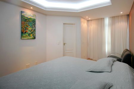 Apartamento à venda com 156m², 4 quartos e 3 vagasSuite