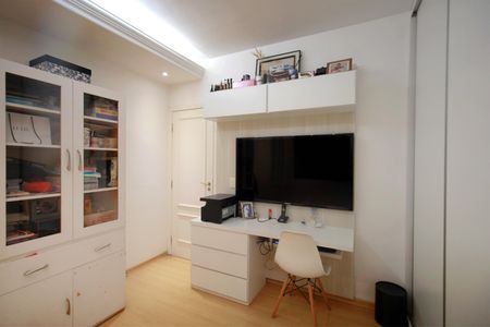 Apartamento à venda com 156m², 4 quartos e 3 vagasQuarto 3