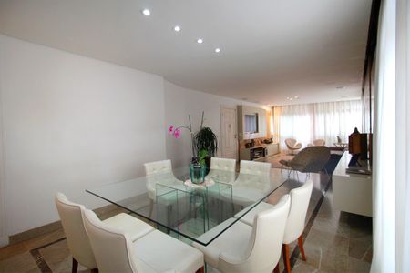 Apartamento à venda com 156m², 4 quartos e 3 vagasSala de Jantar
