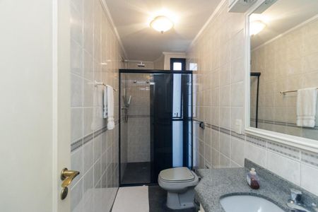 Apartamento à venda com 238m², 4 quartos e 4 vagasBanheiro 3 - Suíte