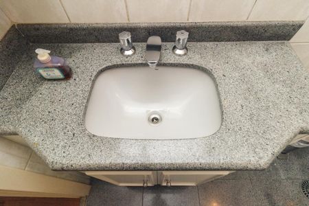 Apartamento à venda com 238m², 4 quartos e 4 vagasBanheiro 2 - Suíte