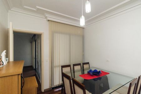 Apartamento à venda com 238m², 4 quartos e 4 vagasCopa