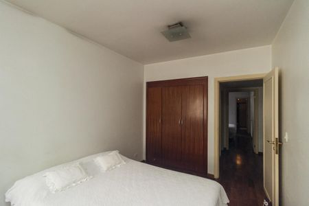 Apartamento à venda com 238m², 4 quartos e 4 vagasQuarto 4 - Suíte