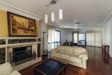 Apartamento à venda com 238m², 4 quartos e 4 vagasSala