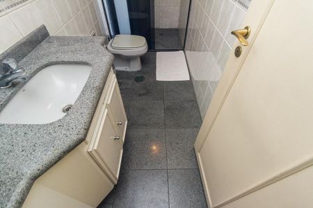 Apartamento à venda com 238m², 4 quartos e 4 vagasBanheiro 2 - Suíte