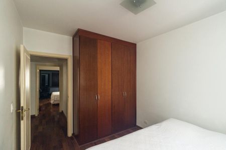 Apartamento à venda com 238m², 4 quartos e 4 vagasQuarto 2 - Suíte