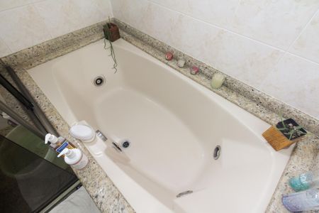 Apartamento à venda com 134m², 3 quartos e 3 vagasBanheiro Suíte 1