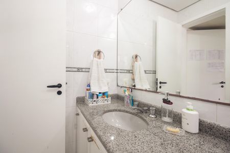 Apartamento à venda com 134m², 3 quartos e 3 vagasBanheiro Suíte 2