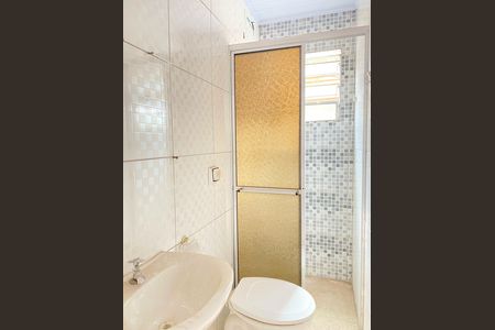 Casa para alugar com 40m², 2 quartos e 1 vaga Casa para alugar com 40m², 2 quartos e 1 vagaBanheiro