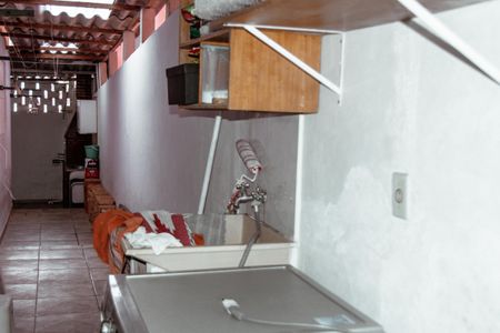 Casa para alugar com 100m², 2 quartos e sem vagaÁrea de Serviço