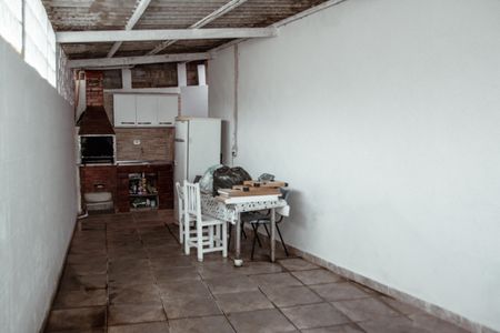 Casa para alugar com 100m², 2 quartos e sem vagaÁrea comum