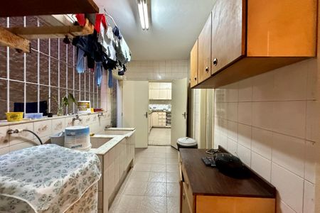 Casa à venda com 480m², 3 quartos e 2 vagasÁrea de Serviço