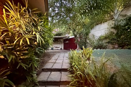 Casa à venda com 480m², 3 quartos e 2 vagasQuintal