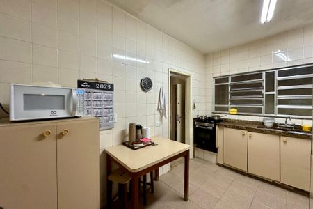 Casa à venda com 480m², 3 quartos e 2 vagasCozinha