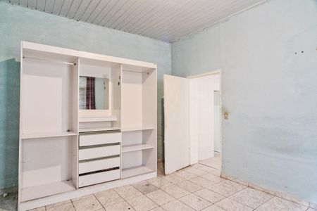 Casa à venda com 300m², 2 quartos e 2 vagasEdícula