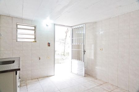 Casa à venda com 300m², 2 quartos e 2 vagasEdícula - cozinha
