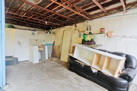 Casa à venda com 300m², 2 quartos e 2 vagasÁrea de Serviço