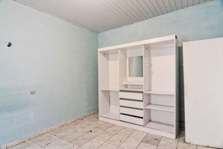 Casa à venda com 300m², 2 quartos e 2 vagasEdícula