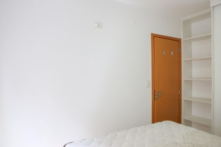 Apartamento à venda com 42m², 1 quarto e 1 vaga Apartamento à venda com 42m², 1 quarto e 1 vagaQuarto