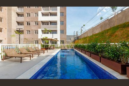 Apartamento à venda com 24m², 1 quarto e sem vagaÁrea comum - Piscina