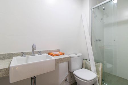 Banheiro de apartamento à venda com 1 quarto, 41m² em Tristeza, Porto Alegre