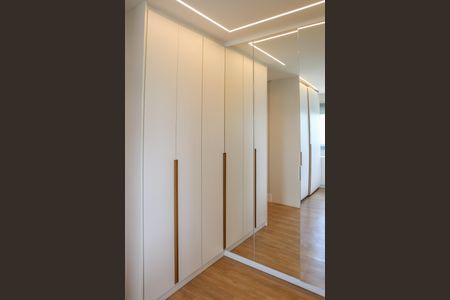 Apartamento para alugar com 147m², 3 quartos e 2 vagasSuíte 1