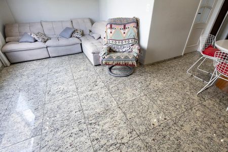 Apartamento à venda com 100m², 2 quartos e 1 vagaSala