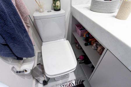 Apartamento à venda com 100m², 2 quartos e 1 vagaBanheiro da Suíte 2