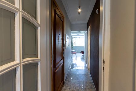 Apartamento à venda com 100m², 2 quartos e 1 vagaCorredor