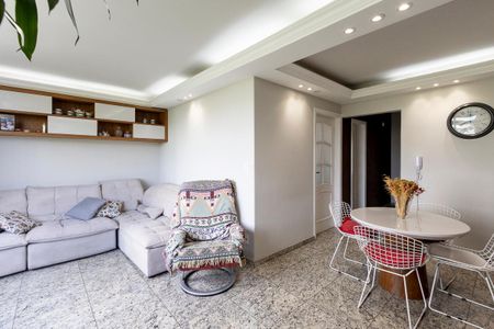 Apartamento à venda com 100m², 2 quartos e 1 vagaSala